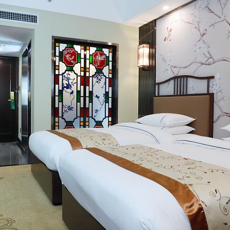 Guangdong Victory Hotel -Shamian Island Guangzhou Exteriör bild