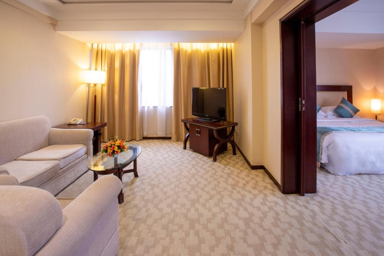 Guangdong Victory Hotel -Shamian Island Guangzhou Exteriör bild