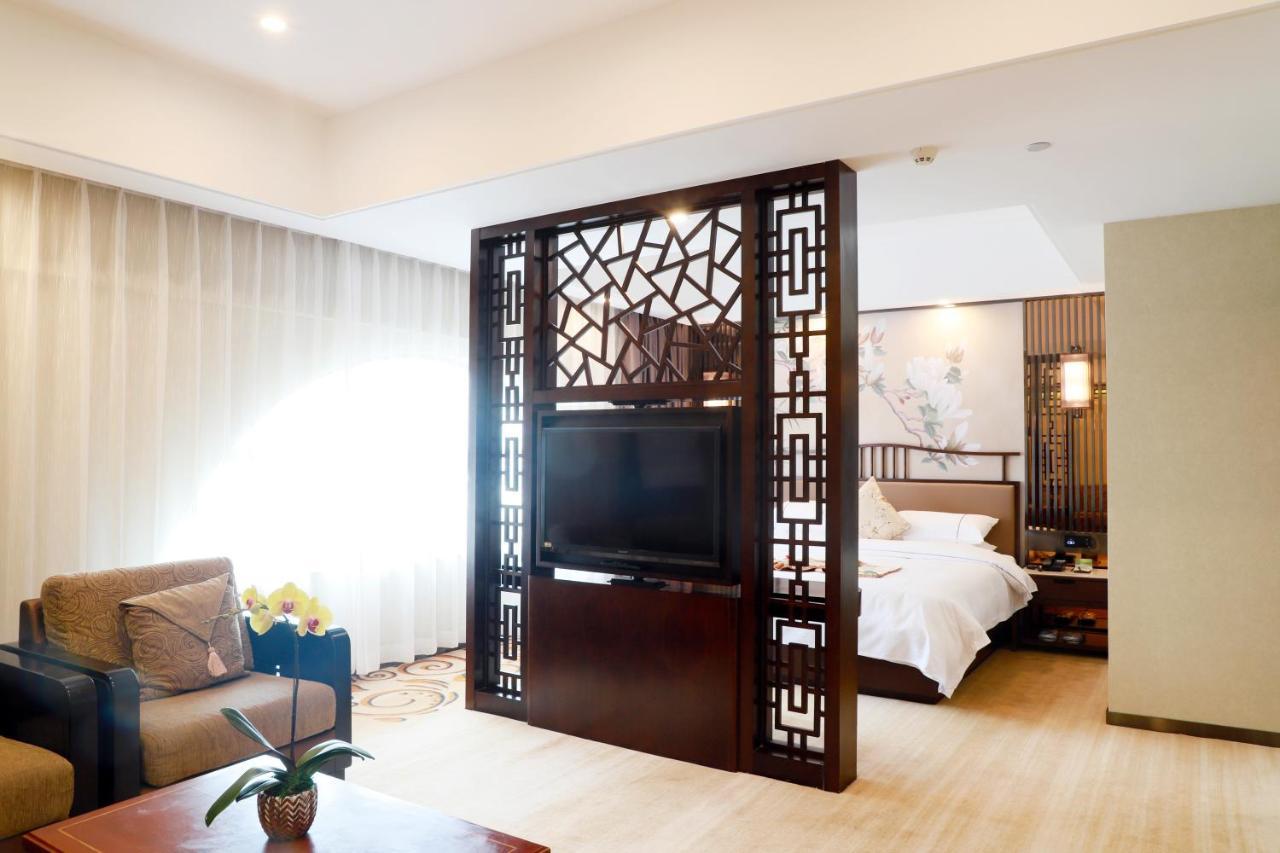 Guangdong Victory Hotel -Shamian Island Guangzhou Exteriör bild