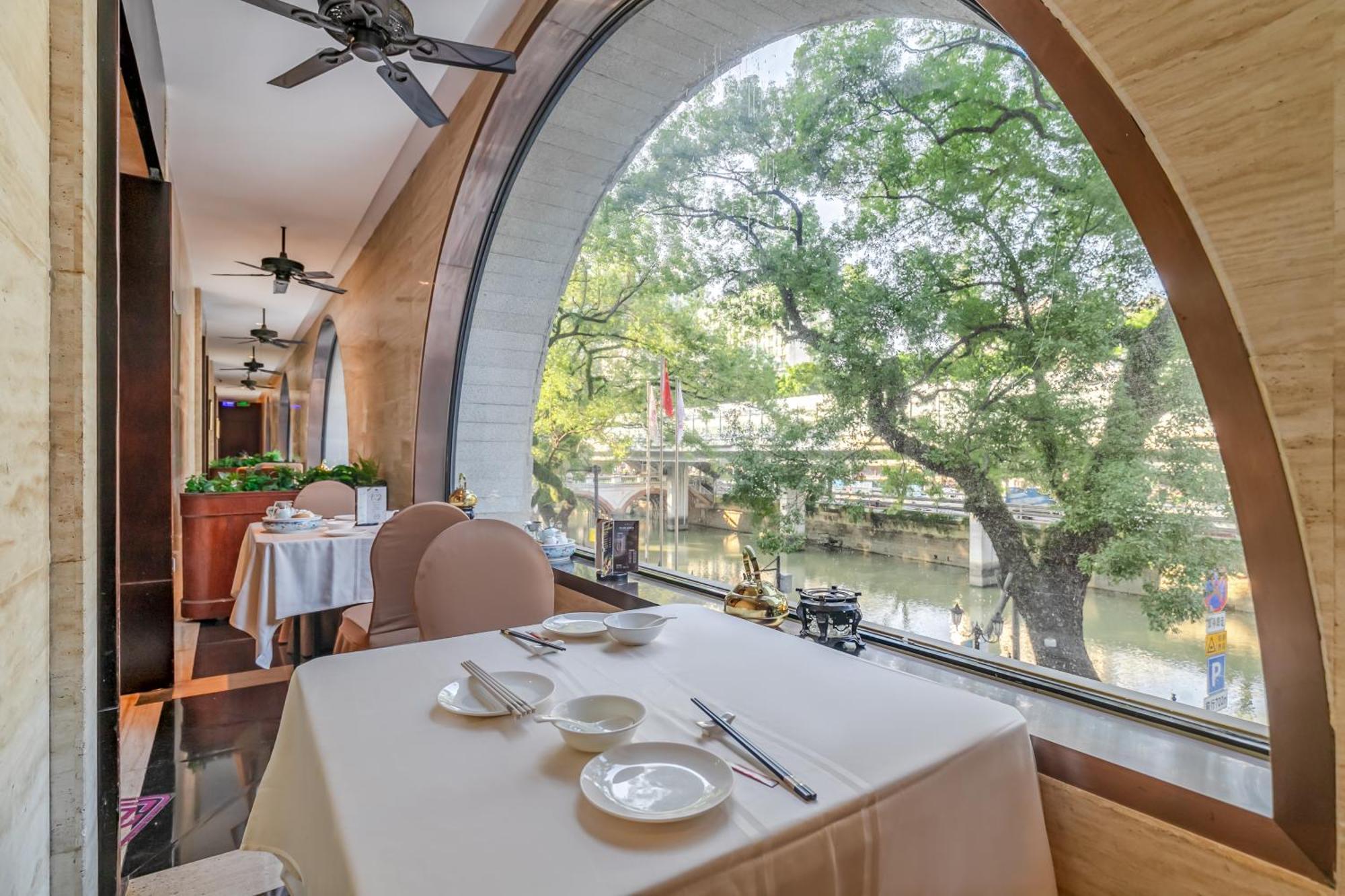 Guangdong Victory Hotel -Shamian Island Guangzhou Exteriör bild
